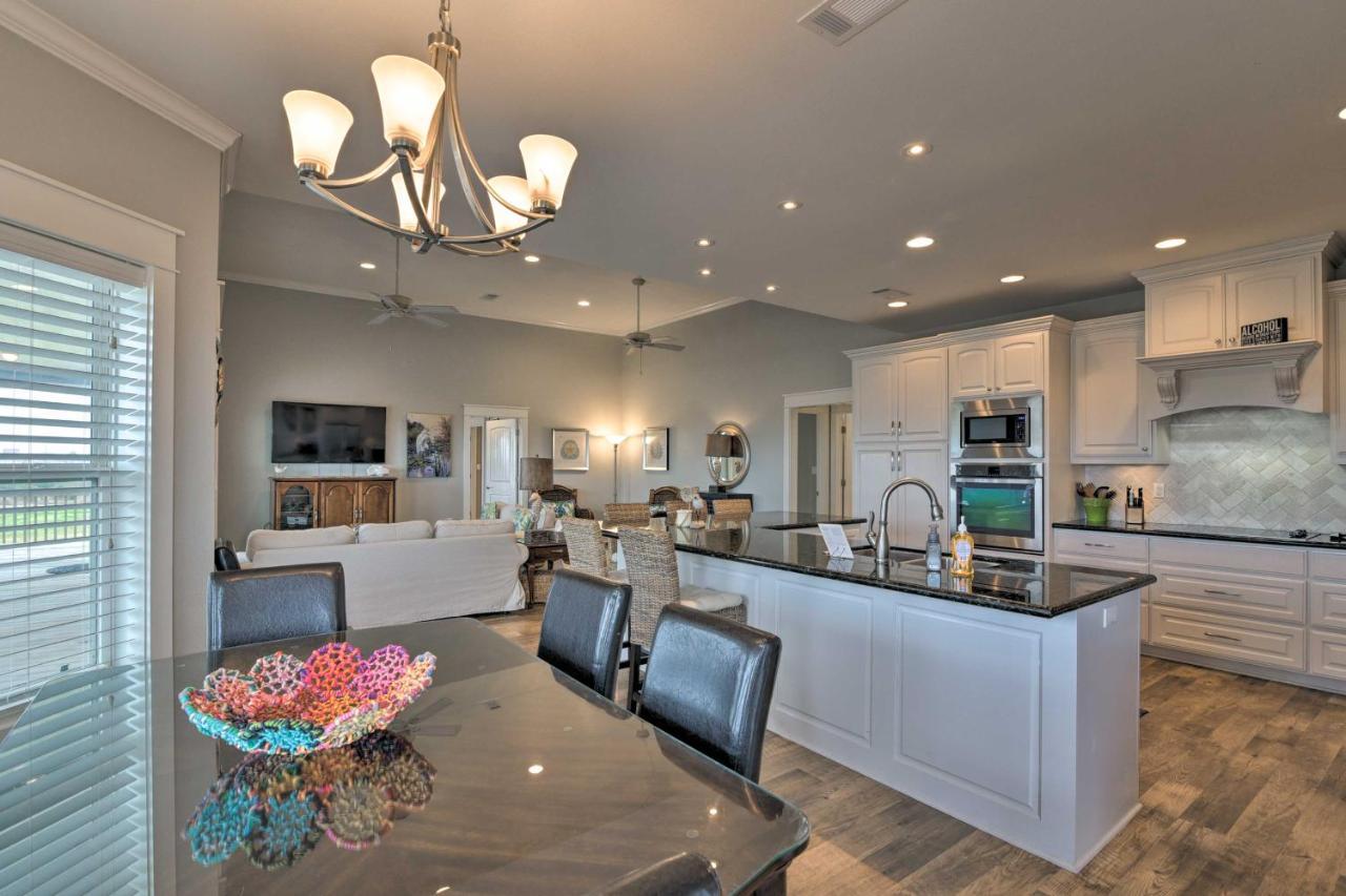 Coastal Port Bolivar Home - Walk To Beach! Luaran gambar